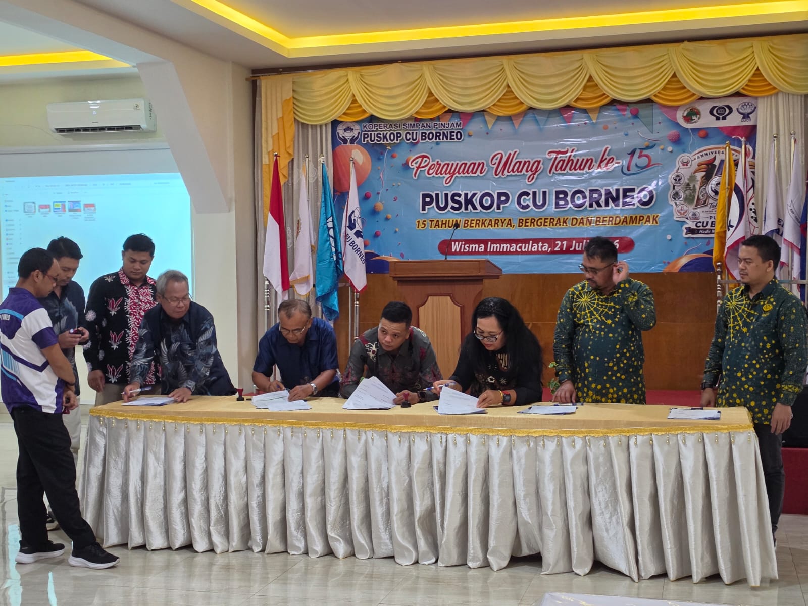 Tanda Tangan Berita Acara Lokakarya